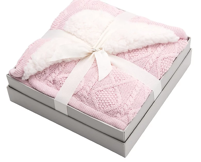 Furback Blanket (Pink)